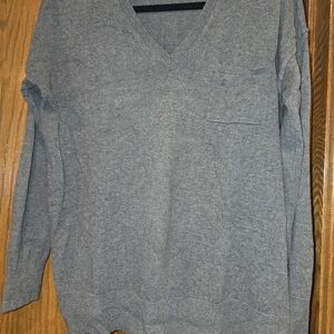 GAP Women's Gray V-Neck Sweater